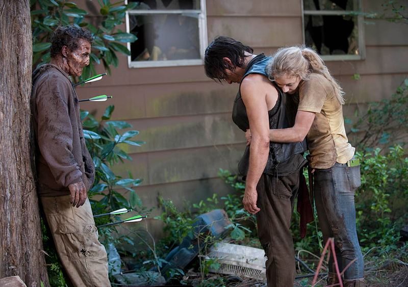 Illustration for article titled On The Walking Dead, it's time to have a goddamn drink